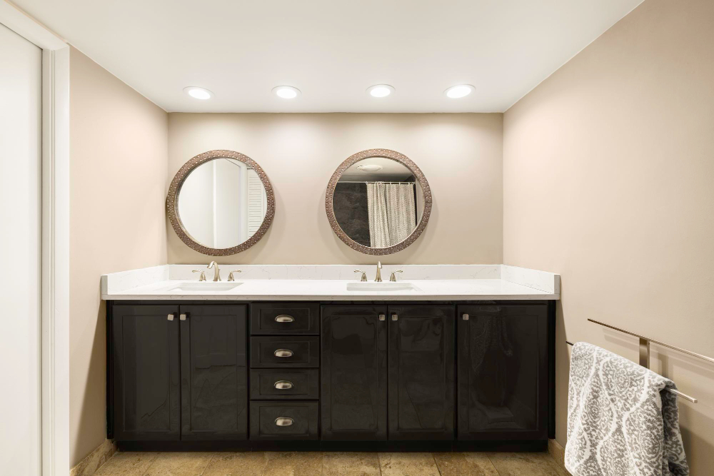 Modern Bathroom Lighting Ideas That Do More With Less