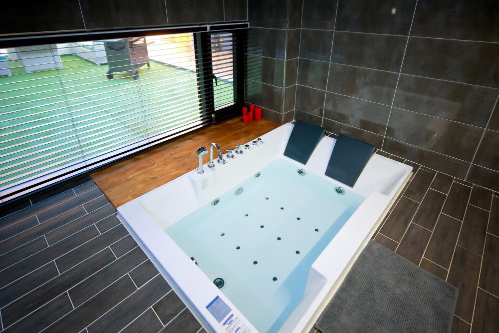 Costco Jacuzzi Bath Remodel Cost